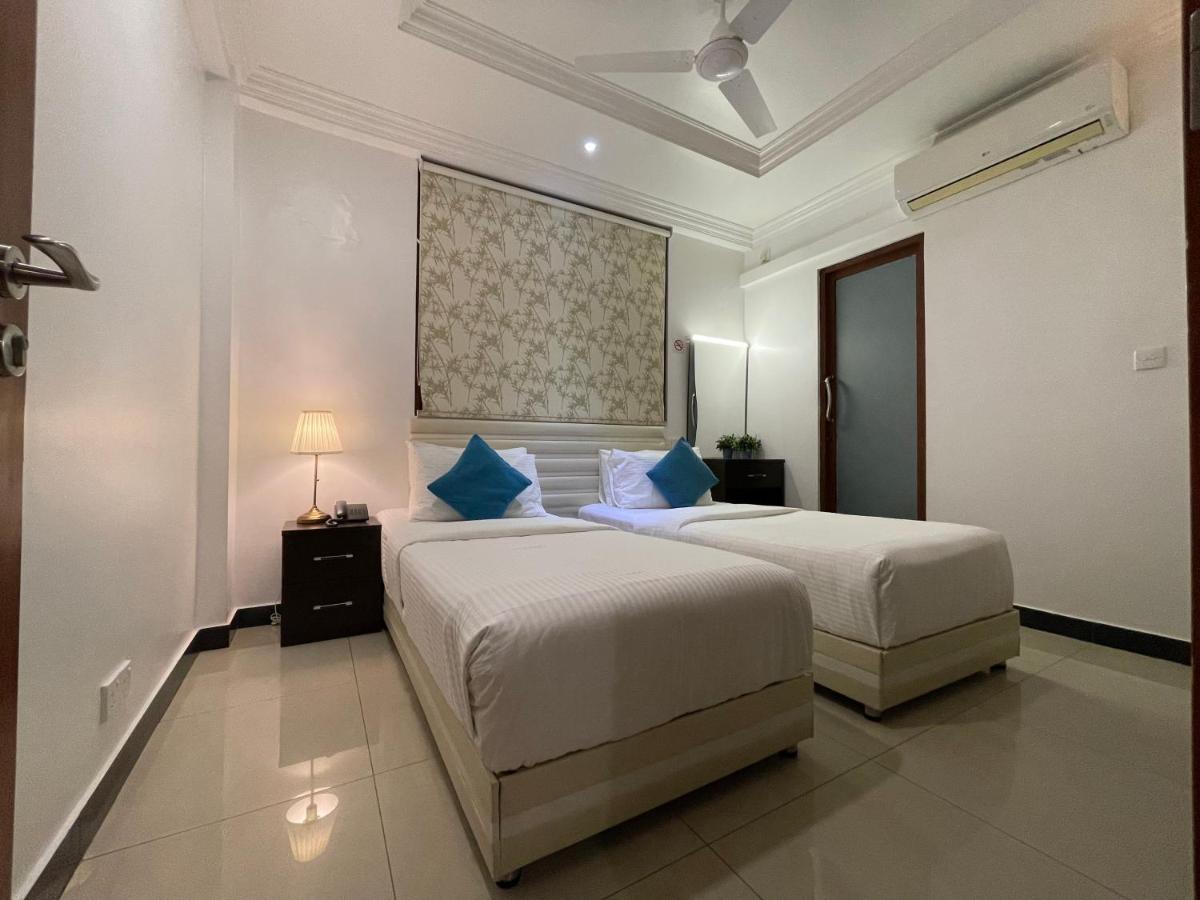 Huvan Beach Hotel At Hulhumale Zewnętrze zdjęcie