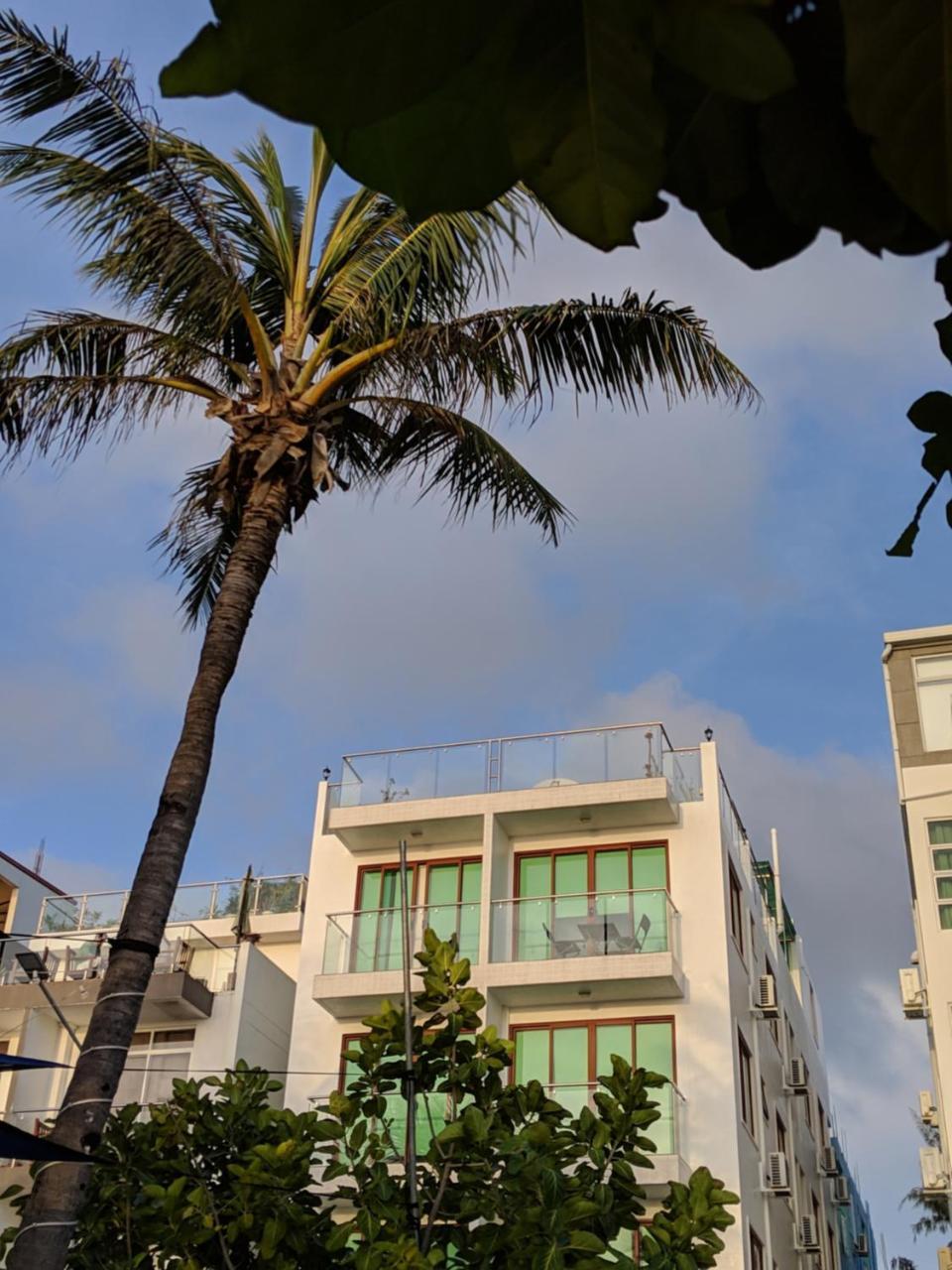 Huvan Beach Hotel At Hulhumale Zewnętrze zdjęcie