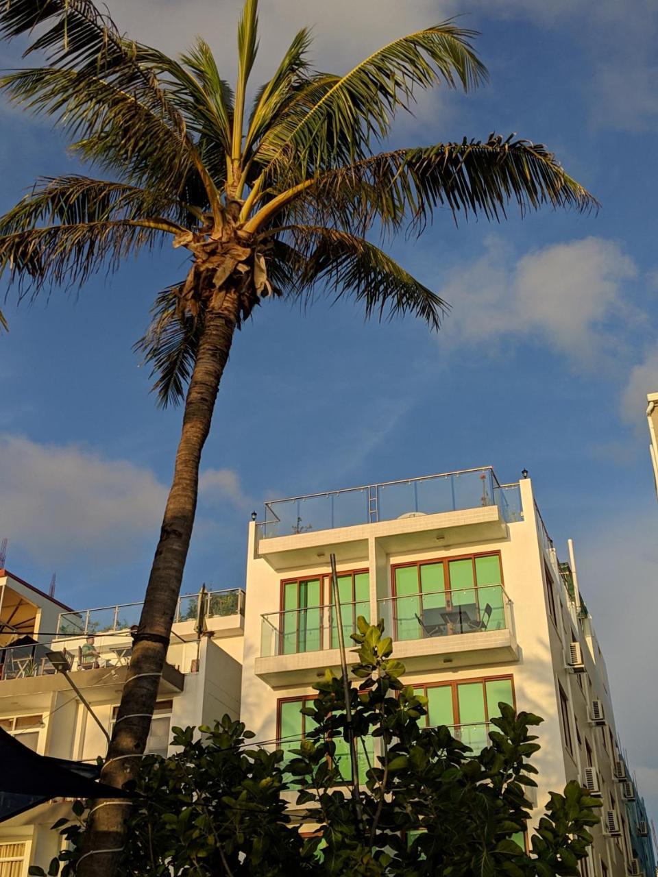 Huvan Beach Hotel At Hulhumale Zewnętrze zdjęcie