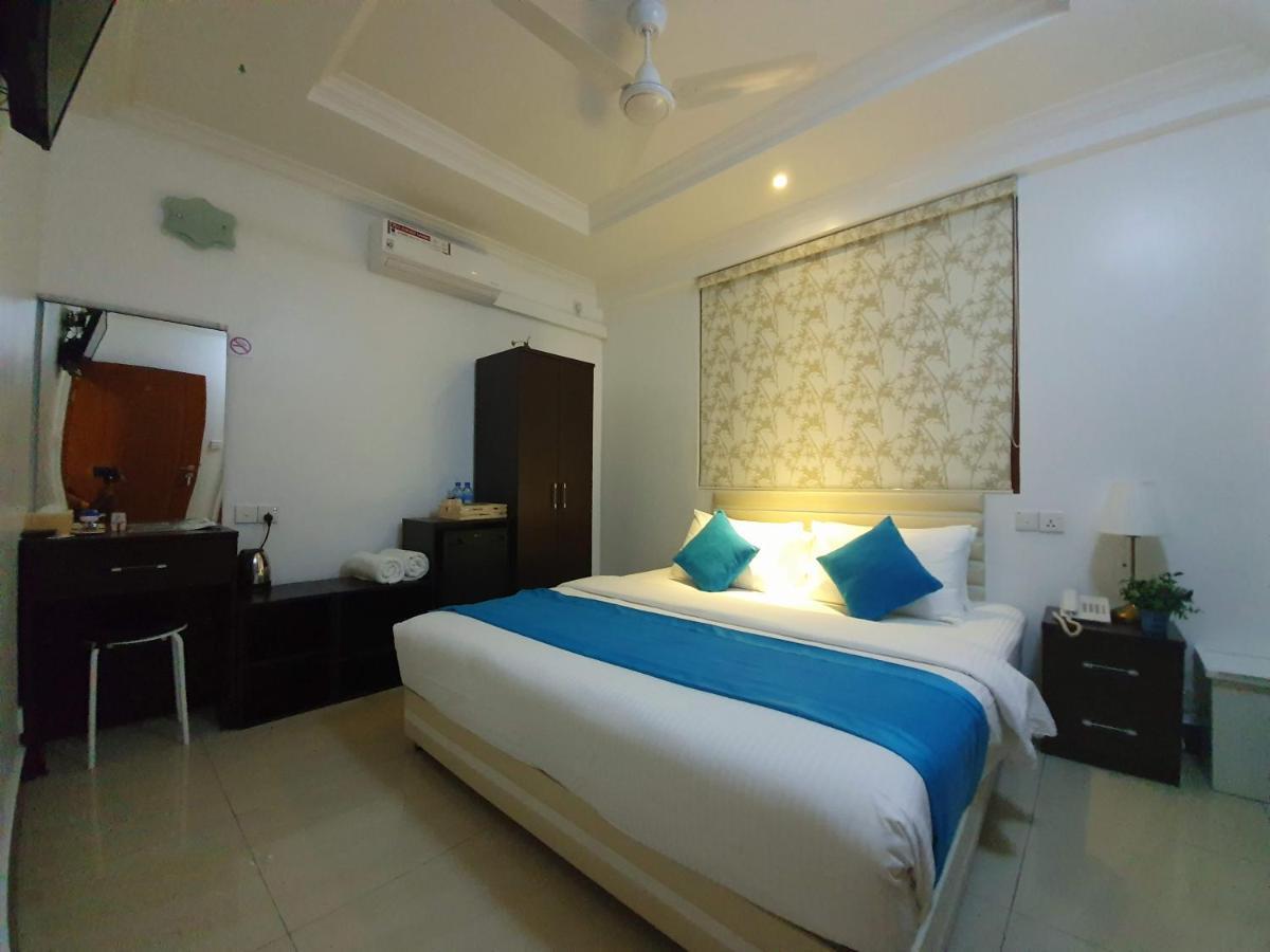 Huvan Beach Hotel At Hulhumale Zewnętrze zdjęcie