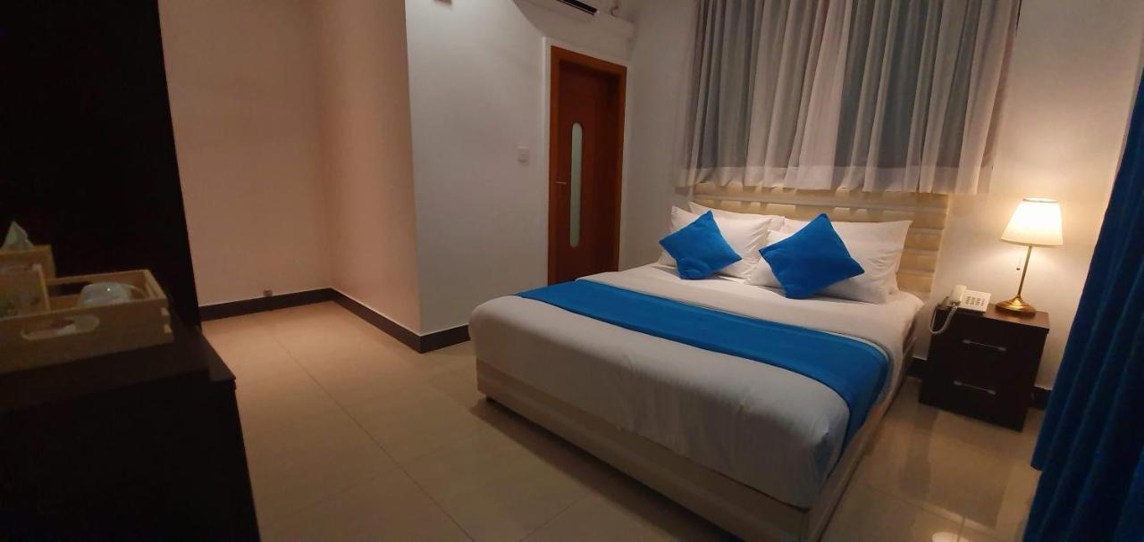 Huvan Beach Hotel At Hulhumale Zewnętrze zdjęcie