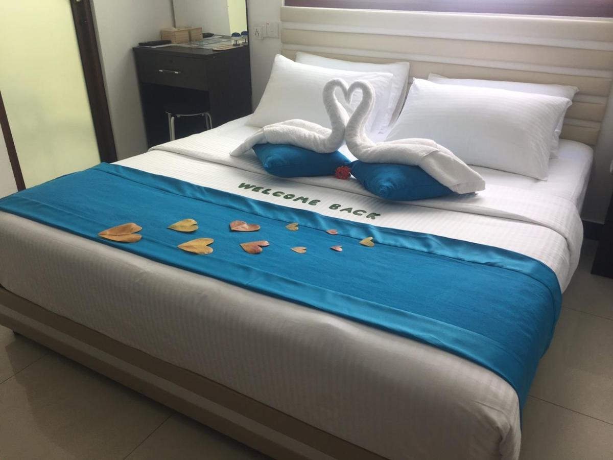 Huvan Beach Hotel At Hulhumale Zewnętrze zdjęcie