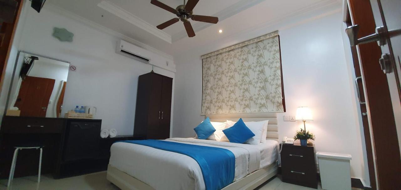 Huvan Beach Hotel At Hulhumale Zewnętrze zdjęcie